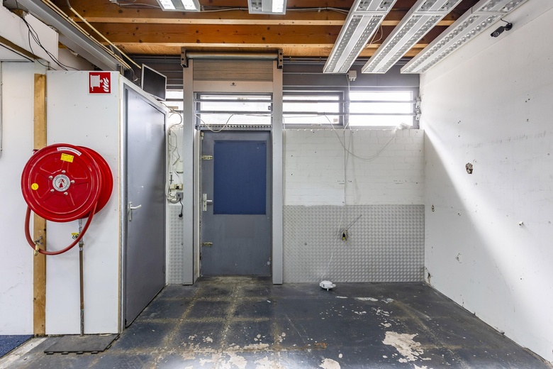 WinkelruimteaanLindenlaan 54<br/> inHuizen