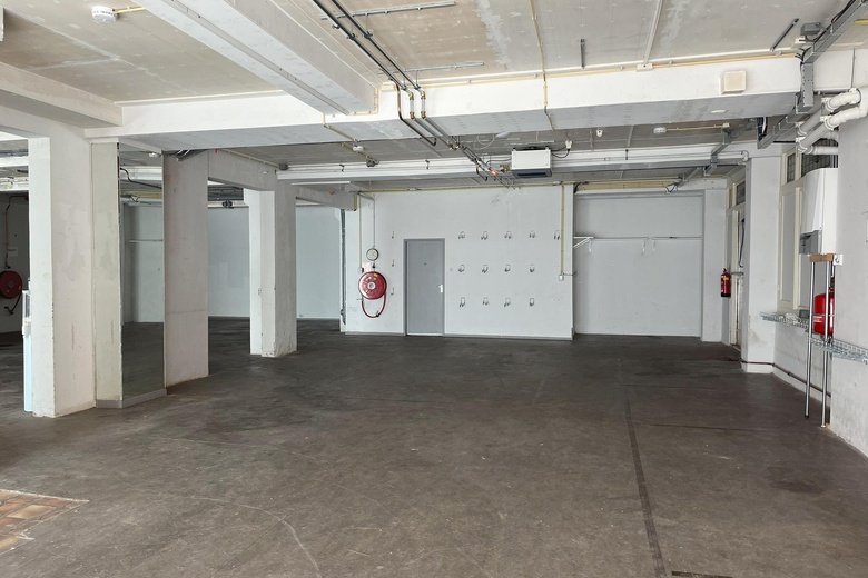 WinkelruimteaanAmsterdamsestraatweg 253<br/> inUtrecht