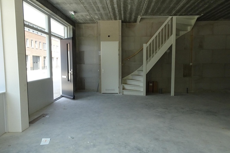 BedrijfsruimteaanNijverheidslaan 8 U<br/> inWeesp BedrijfsruimteaanNijverheidslaan 8 U<br/> inWeesp