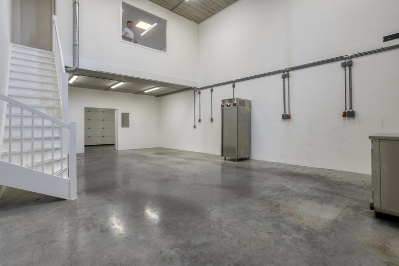 Bedrijfsruimte Velsen - Stuwadoorstraat 37 - Foto 11