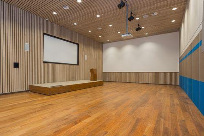 KantoorruimteaanHet Oog 1<br/> inRoelofarendsveen KantoorruimteaanHet Oog 1<br/> inRoelofarendsveen