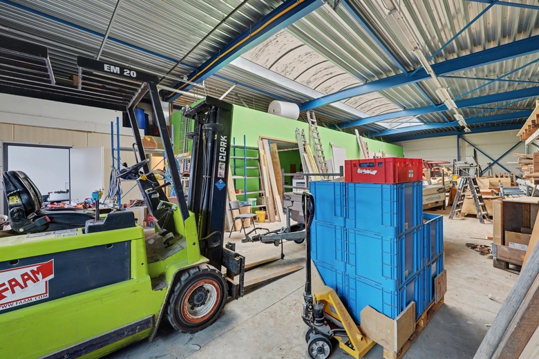 BedrijfsruimteaanNijverheidsstraat 3<br/> inWinterswijk