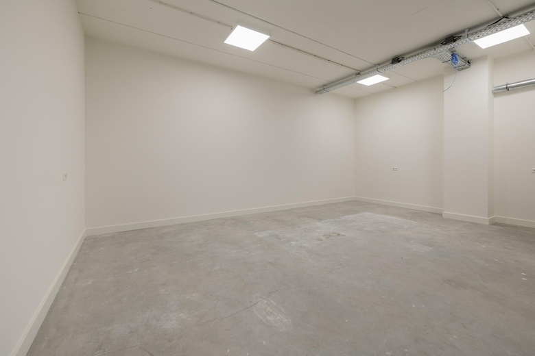 BedrijfsruimteaanNijverheidslaan 10 N<br/> inWeesp