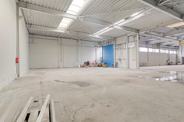 BedrijfsruimteaanMarconistraat 20<br/> inVlaardingen BedrijfsruimteaanMarconistraat 20<br/> inVlaardingen