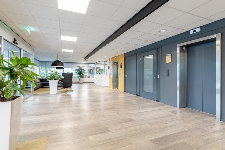 KantoorruimteaanLuchthavenweg 13<br/> inEindhoven KantoorruimteaanLuchthavenweg 13<br/> inEindhoven