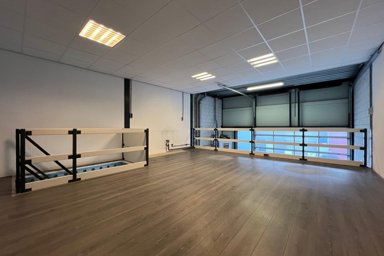 BedrijfsruimteaanZwolseweg 38<br/> inBarendrecht