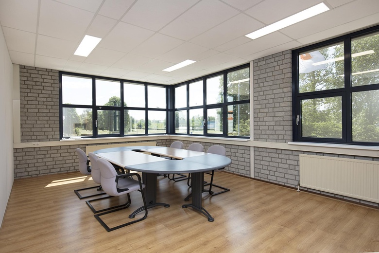 KantoorruimteaanKampstraat 80<br/> inGeleen KantoorruimteaanKampstraat 80<br/> inGeleen