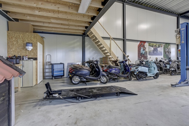 BedrijfsruimteaanPilootweg 11<br/> inStavenisse