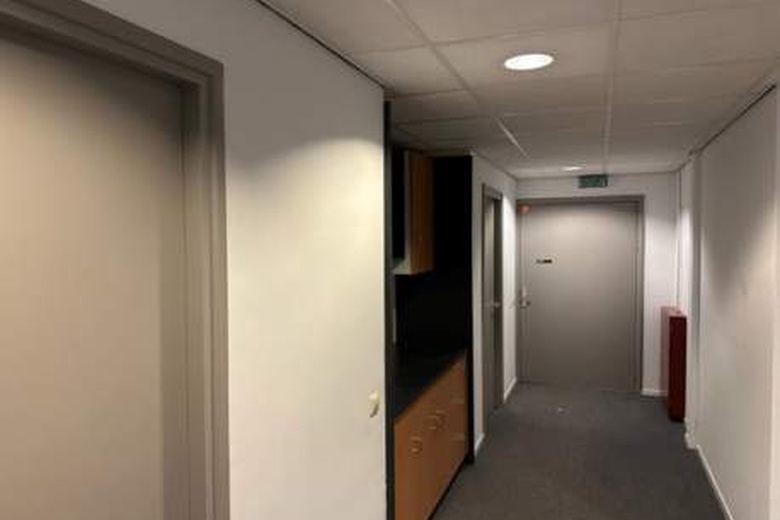 KantoorruimteaanBisschop Zwijsenstraat 35 Begane grond<br/> inTilburg KantoorruimteaanBisschop Zwijsenstraat 35 Begane grond<br/> inTilburg