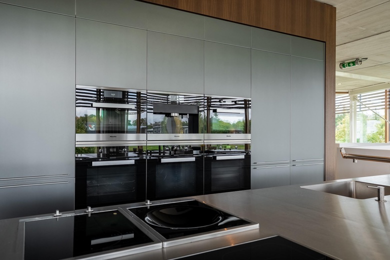 BedrijfsruimteaanRientjesoven 20<br/> inBorne BedrijfsruimteaanRientjesoven 20<br/> inBorne