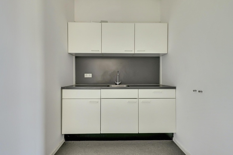 BedrijfsruimteaanKouwe Hoek 20<br/> inWaddinxveen