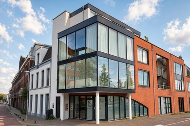 Bekijk foto 2 van Ledig Erf 4