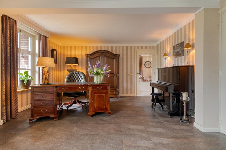 BedrijfsruimteaanHeesterseweg 27<br/> inGeffen