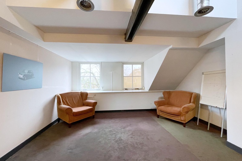 KantoorruimteaanRhijngeesterstraatweg 40 D<br/> inOegstgeest KantoorruimteaanRhijngeesterstraatweg 40 D<br/> inOegstgeest