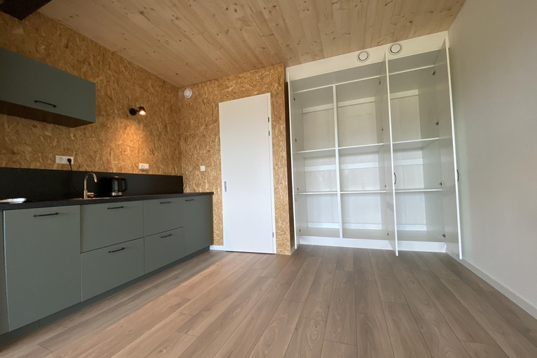 BedrijfsruimteaanEnergiestraat 2 13<br/> inHattem BedrijfsruimteaanEnergiestraat 2 13<br/> inHattem