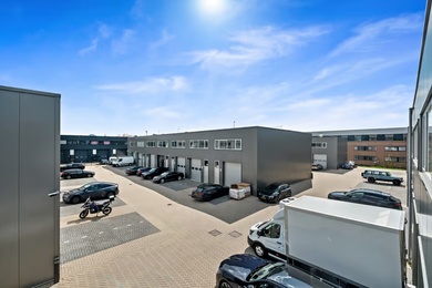 Bedrijfsruimte industrieweg 1, Zoetermeer | Bedrijfspand.com
