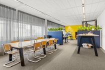 Bekijk foto 6 van Mr E.N. van Kleffensstraat 4