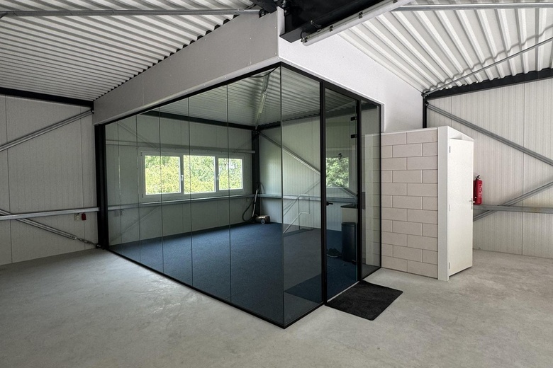 BedrijfsruimteaanJoh. Enschedeweg 112<br/> inUithoorn BedrijfsruimteaanJoh. Enschedeweg 112<br/> inUithoorn