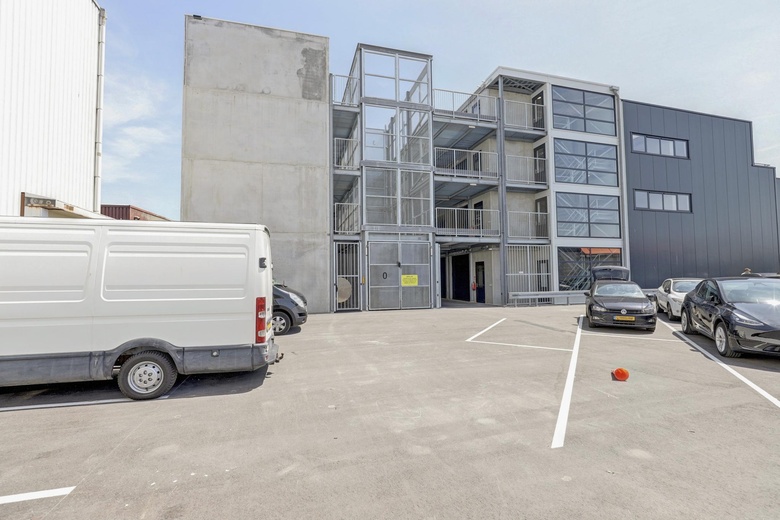 BedrijfsruimteaanConservenweg 71 - 77<br/> inRoelofarendsveen