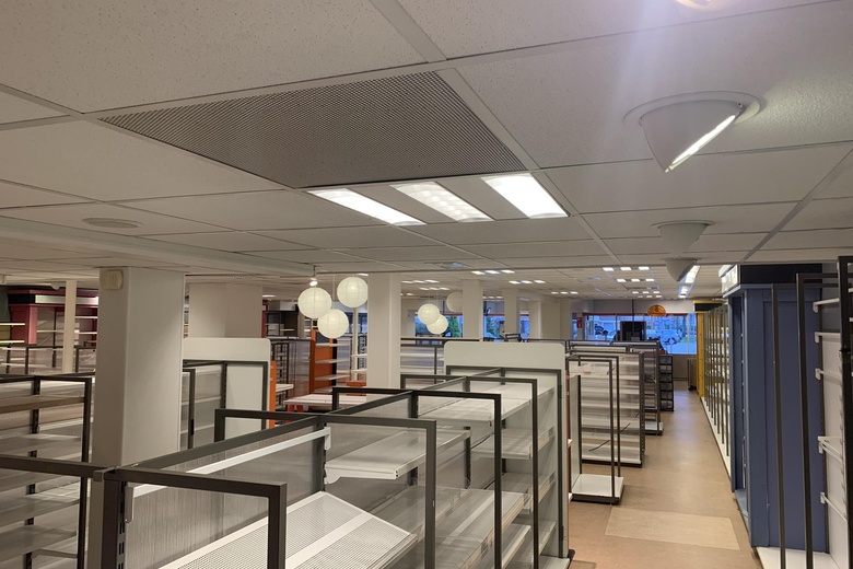 WinkelruimteaanRaadhuisplein 25 - 27<br/> inRozenburg