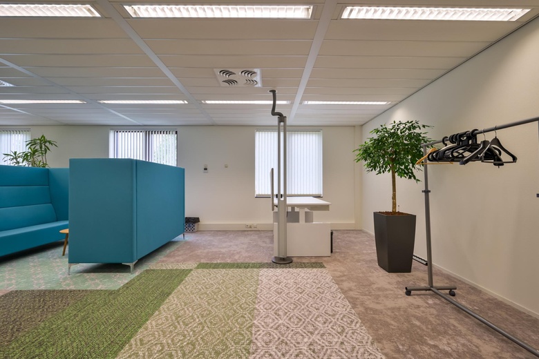 KantoorruimteaanDe Bouw 87 - 89<br/> inHouten KantoorruimteaanDe Bouw 87 - 89<br/> inHouten