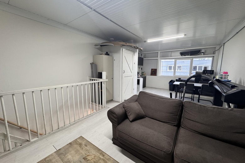 BedrijfsruimteaanZandzuigerstraat 76<br/> inAlmere