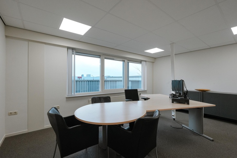 KantoorruimteaanBosschebaan 64<br/> inHeesch