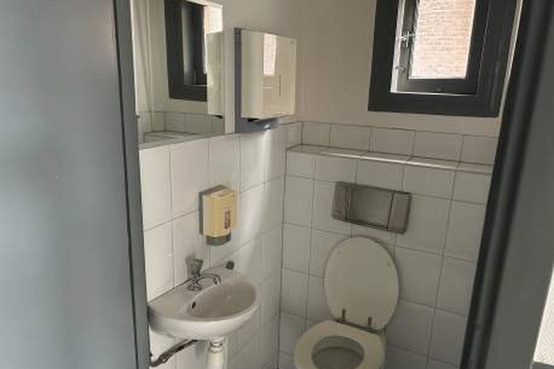 KantoorruimteaanMathenesserlaan 313 A<br/> inRotterdam KantoorruimteaanMathenesserlaan 313 A<br/> inRotterdam