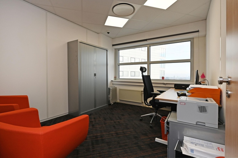 KantoorruimteaanMaanweg 174<br/> inDen Haag