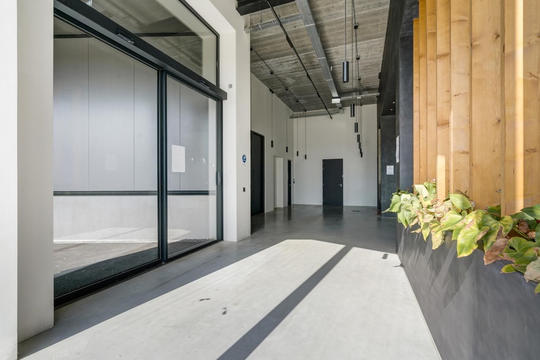 BedrijfsruimteaanParallelweg 208<br/> inWeert BedrijfsruimteaanParallelweg 208<br/> inWeert