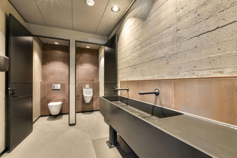 BedrijfsruimteaanHaarlemmerstraatweg 13<br/> inHalfweg