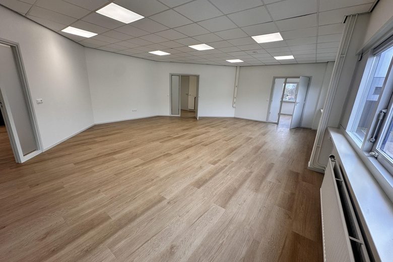 Kantoorruimteaande Oude Veiling 72<br/> inZwaag