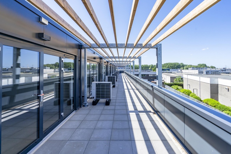 BedrijfsruimteaanHogeweyselaan 215 C<br/> inWeesp