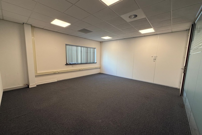 KantoorruimteaanVlierberg 4 01<br/> inEemnes