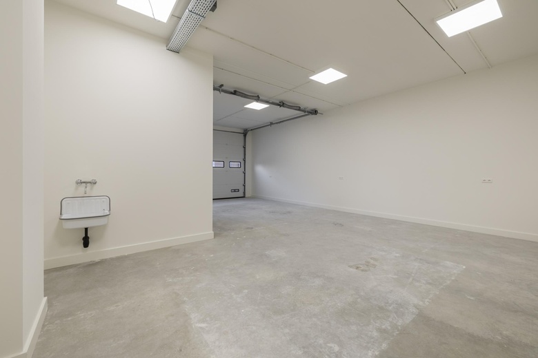 BedrijfsruimteaanNijverheidslaan 10 N<br/> inWeesp