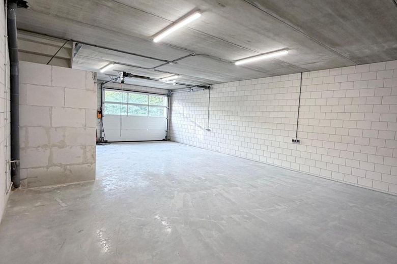 BedrijfsruimteaanJagtlustweg 3 5<br/> inHeerenveen