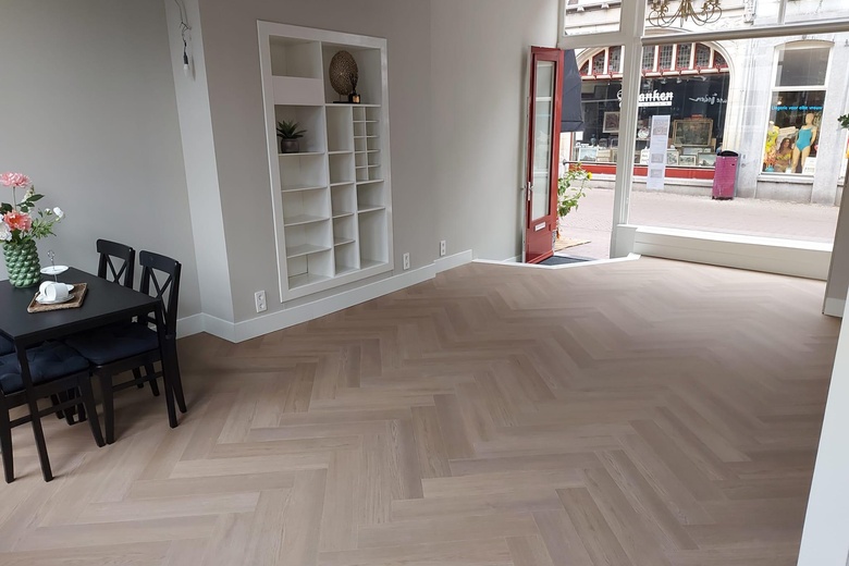 WinkelruimteaanVoorstraat 419<br/> inDordrecht WinkelruimteaanVoorstraat 419<br/> inDordrecht