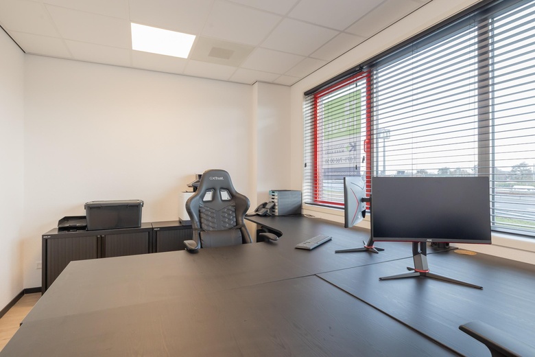 BedrijfsruimteaanWasbeekerlaan 44<br/> inSassenheim