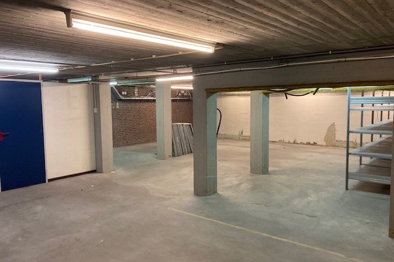 BedrijfsruimteaanJohan de Wittlaan 11<br/> inWoerden