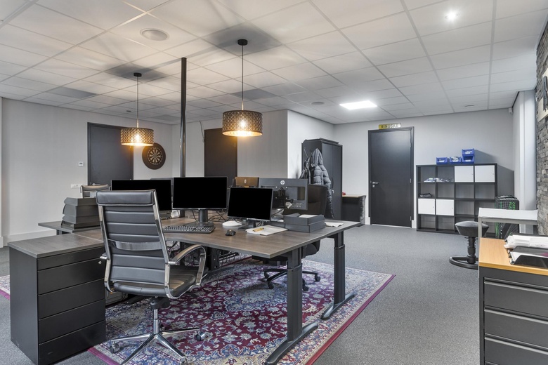 BedrijfsruimteaanWanroijseweg 38<br/> inMill BedrijfsruimteaanWanroijseweg 38<br/> inMill