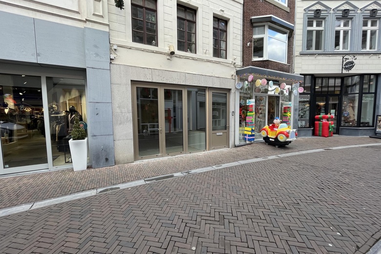 WinkelruimteaanLimbrichterstraat 15<br/> inSittard WinkelruimteaanLimbrichterstraat 15<br/> inSittard