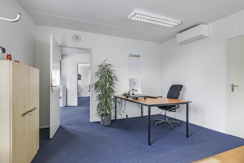 BedrijfsruimteaanNijverheidsweg 1<br/> inHengelo BedrijfsruimteaanNijverheidsweg 1<br/> inHengelo