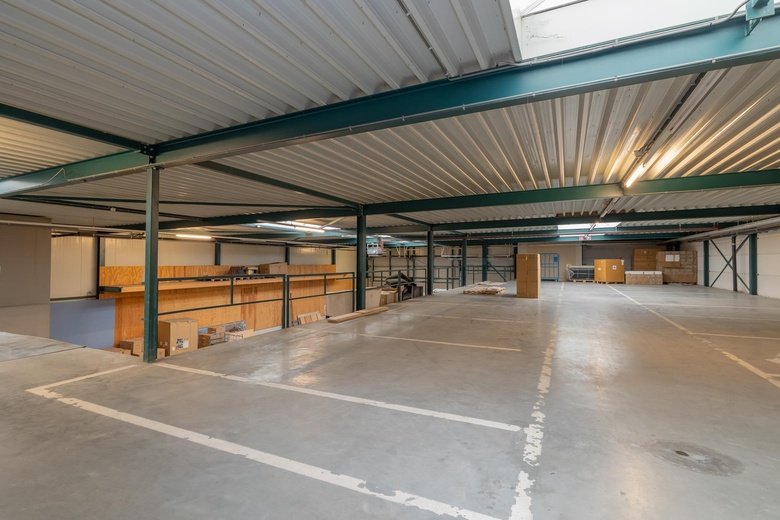 BedrijfsruimteaanWeerlaan 1<br/> inHillegom