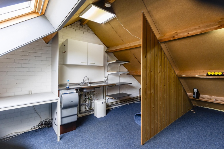 WinkelruimteaanLindenlaan 54<br/> inHuizen