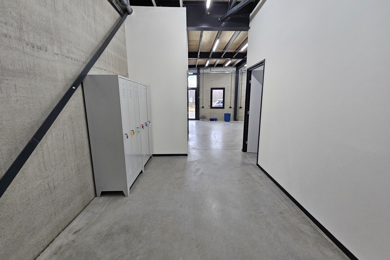 BedrijfsruimteaanSchepelstraat 47<br/> inRoermond BedrijfsruimteaanSchepelstraat 47<br/> inRoermond