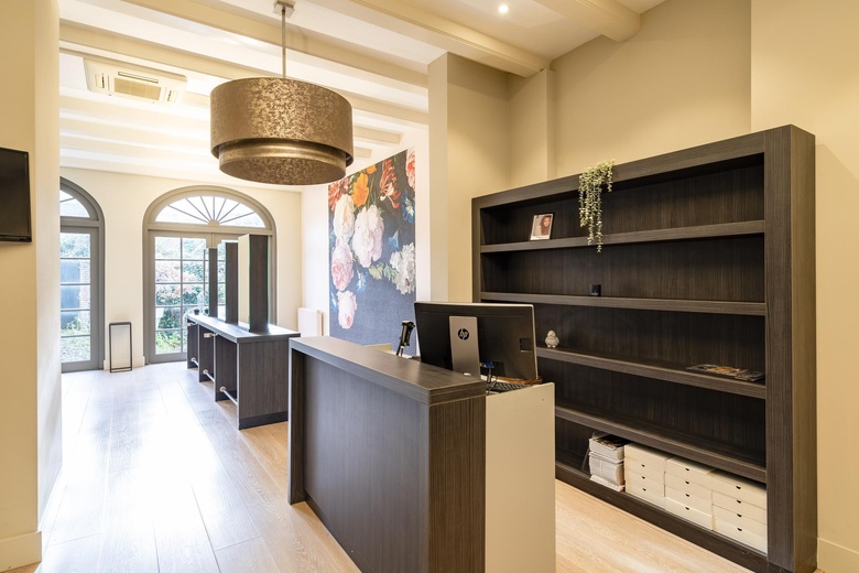WinkelruimteaanVeerstraat 13<br/> inBussum WinkelruimteaanVeerstraat 13<br/> inBussum