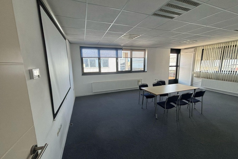 KantoorruimteaanSiloweg 642<br/> inDen Bosch KantoorruimteaanSiloweg 642<br/> inDen Bosch