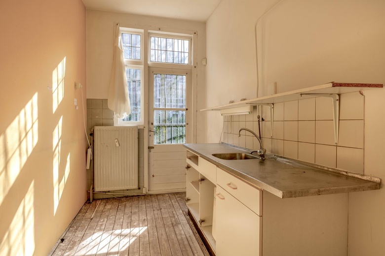 WinkelruimteaanNieuwe Binnenweg 62<br/> inRotterdam WinkelruimteaanNieuwe Binnenweg 62<br/> inRotterdam