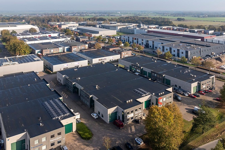 BedrijfsruimteaanEverdenberg 123 - 125<br/> inOosterhout BedrijfsruimteaanEverdenberg 123 - 125<br/> inOosterhout