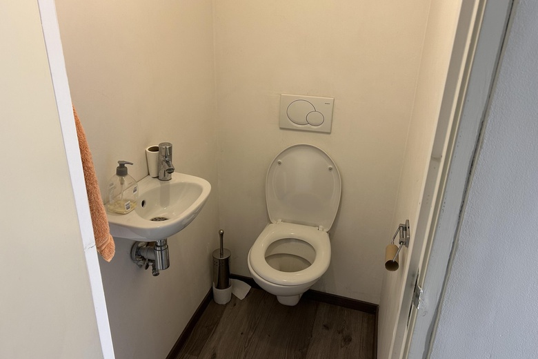 WinkelruimteaanEmmaplein 12<br/> inBilthoven WinkelruimteaanEmmaplein 12<br/> inBilthoven